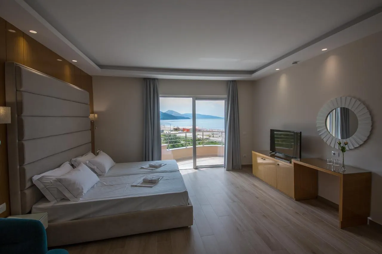 Sole Luna Hotel Borsh 4*,